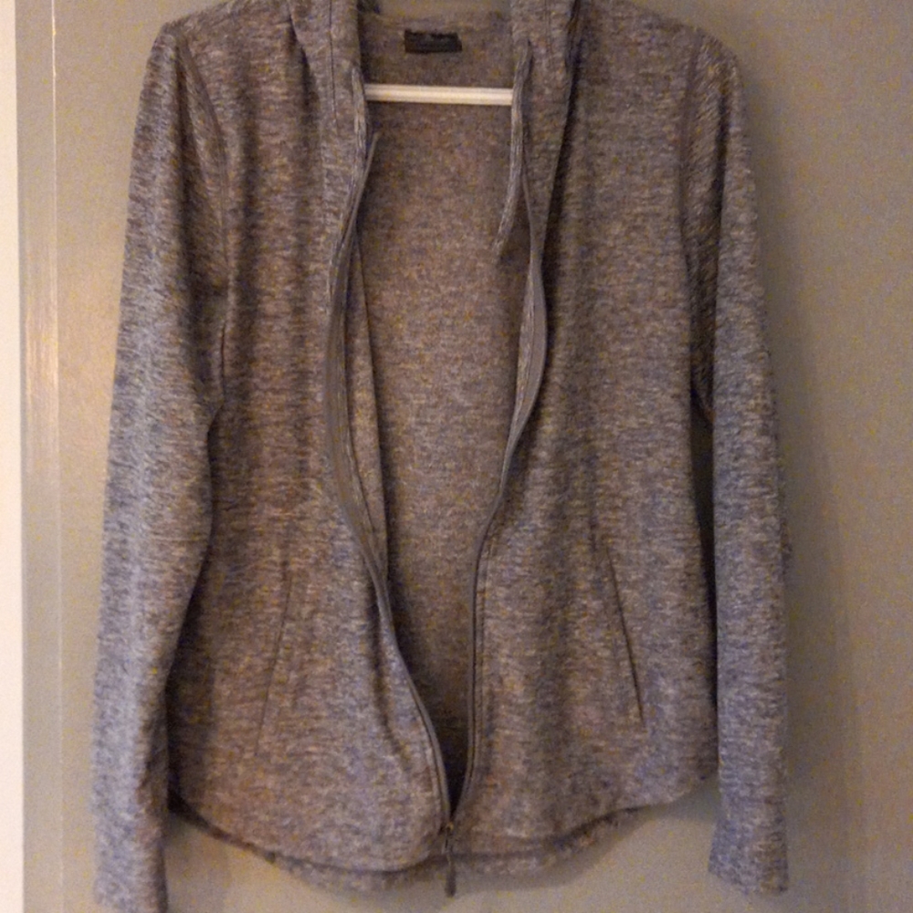 3 for $10: 32 Degrees cool hoodie NWT